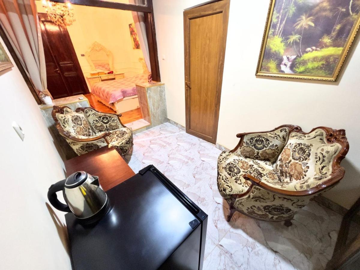 Hotel Royal คูทายสิ ภายนอก รูปภาพ
